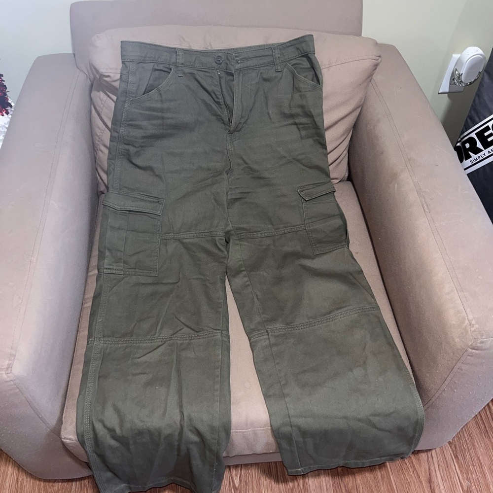 Divided Men's Green Cargo Pants